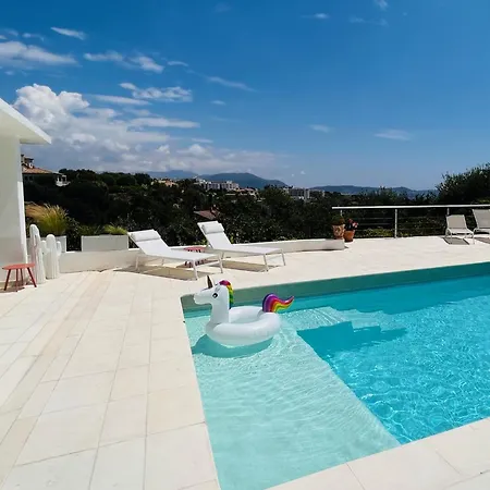 A Avec Acces Piscine * Niza
